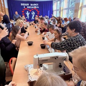 Dla Babci i Dziadka – warsztaty uczniów klas 1-3