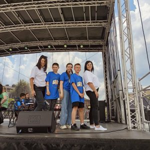 Reprezentacja Naszej szkoły na turnieju szkół podczas Jarmarku Łaskiego Reprezentacja Naszej szkoły na turnieju szkół podczas Jarmarku Łaskiego